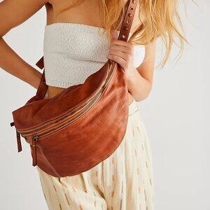 Bolsa Nova Bella Sling Bag - Brand new